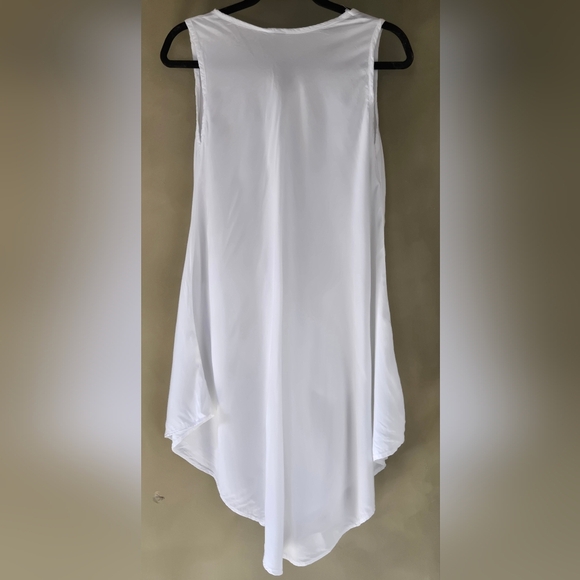 Essence | Sleeveless White Button-Down Dress, Ptp 21" - Picture 7 of 13